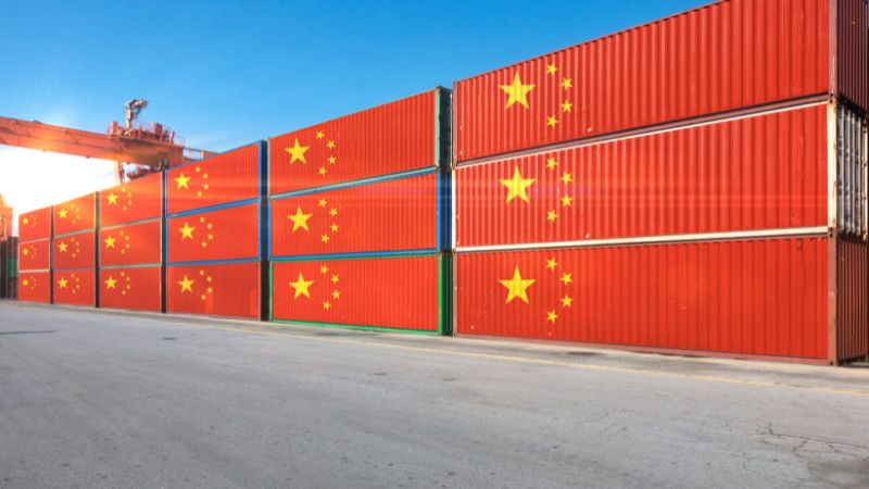 conteneurs de fret maritime avec pavillon chinois