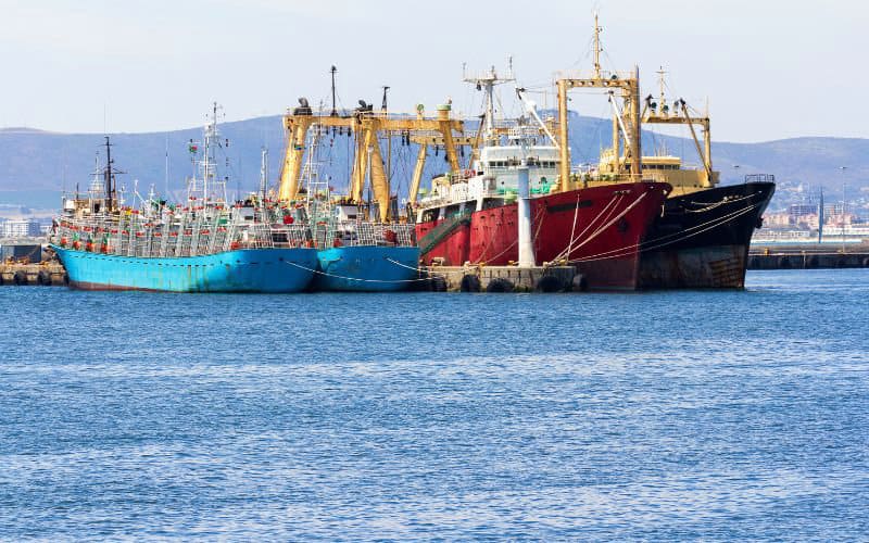 Shipping Routes and Major Ports in China and South Africa