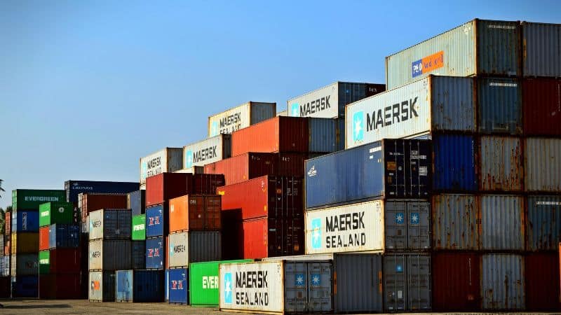 container nel commercio marittimo